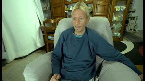 Snapshot of 00jeff31 chatting on 01.07.25 jeff online show from 01.07.25