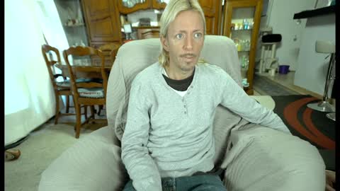 Snapshot of 00jeff31 chatting on 01.15.25 jeff online show from 01.15.25