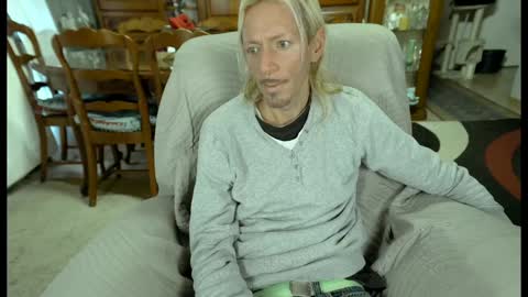 Snapshot of 00jeff31 chatting on 01.15.25 jeff online show from 01.15.25