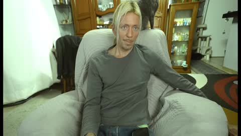 Snapshot of 00jeff31 chatting on 01.23.25 jeff online show from 01.23.25