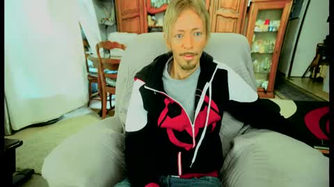 Snapshot of 00jeff31 chatting on 02.25.25 jeff online show from 02.25.25