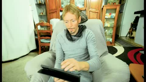 Snapshot of 00jeff31 chatting on 03.02.25 jeff online show from 03.02.25