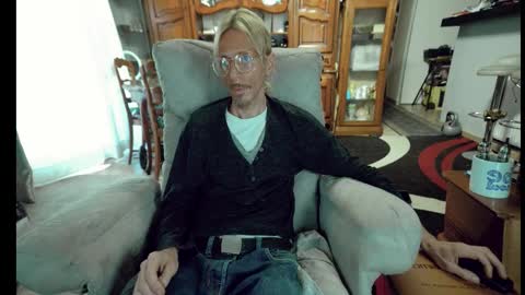 Snapshot of 00jeff31 chatting on 09.10.25 jeff online show from 09.10.25