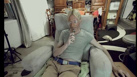 Snapshot of 00jeff31 chatting on 10.15.25 jeff online show from 10.15.25