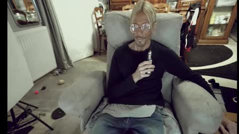 Snapshot of 00jeff31 chatting on 11.01.25 jeff online show from 11.01.25