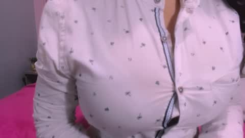 Valeria online show from 12.18.24