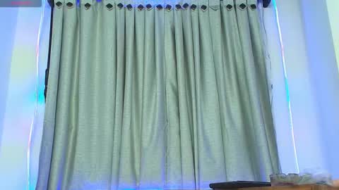 Snapshot of 01klhoe01 chatting on 11.08.25 Klhoe Carter 3 online show from 11.08.25