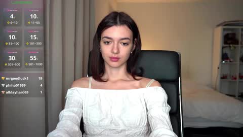 Olivia online show from 11.05.25