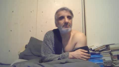 Snapshot of 0luvmonkey chatting on 04.06.26 0luvmonkey online show from 04.06.26