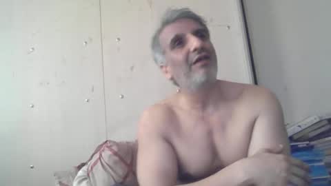 Snapshot of 0luvmonkey chatting on 05.24.26 0luvmonkey online show from 05.24.26