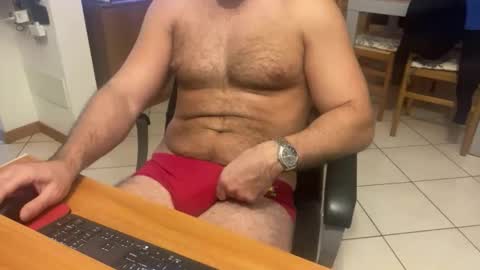 100piedi1 online show from 09.28.25