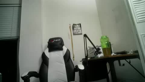 11inchtattedtrinibad online show from 10.19.25