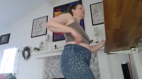 Aurora Willows online show from 12.13.25