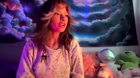 BakxBee online show from 04.10.26