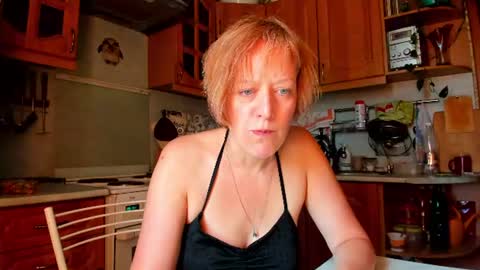 Snapshot of 12ennie chatting on 07.03.26 12ennie online show from 07.03.26