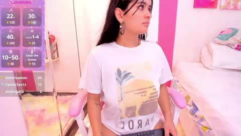 Snapshot of 15_scarlette chatting on 12.15.24 Scarlette online show from 12.15.24