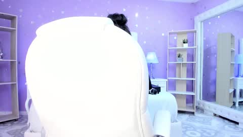 Snapshot of 15_scarlette chatting on 09.18.25 Scarlette online show from 09.18.25