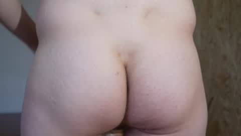 Snapshot of 18_yr_ita chatting on 03.06.25 18yr online show from 03.06.25