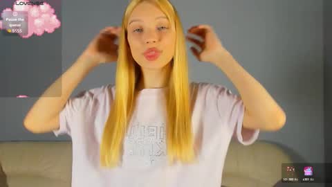 Kira online show from 10.09.25