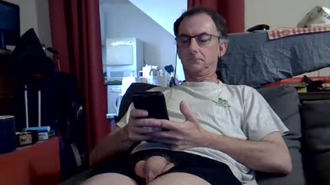 Snapshot of 18remy45 chatting on 06.01.26 18remy45 online show from 06.01.26