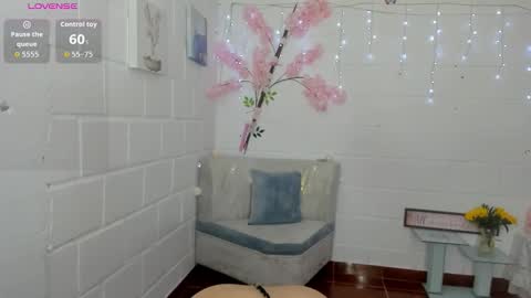 stef read my description online show from 10.19.25