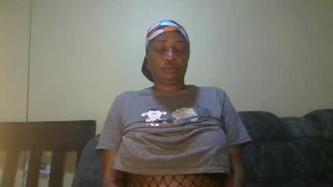 Snapshot of 1_sexylove chatting on 09.18.25 1_sexylove online show from 09.18.25