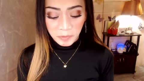 Snapshot of 1bigsurprise4you chatting on 10.26.25 angel online show from 10.26.25