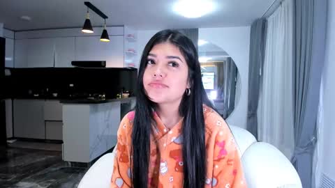 Snapshot of 1bonnie chatting on 03.04.25 Hello soy bonnie online show from 03.04.25