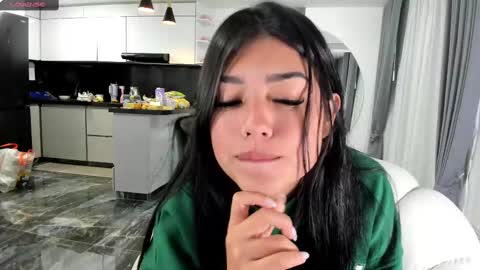 Snapshot of 1bonnie chatting on 03.12.25 Hello soy bonnie online show from 03.12.25