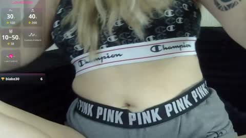 evil queen online show from 04.15.26