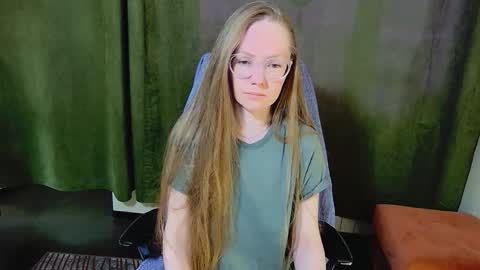 Snapshot of 1goldilocks chatting on 02.18.26 online show from 02.18.26