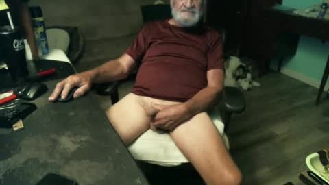 Snapshot of 1handyanddee chatting on 10.12.25 1handyanddee online show from 10.12.25