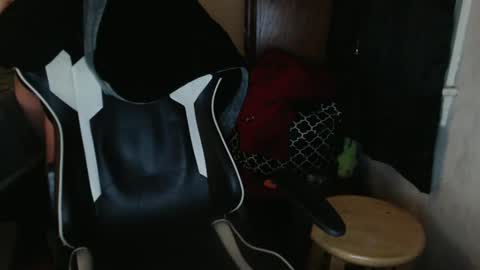 Snapshot of 1hotcouple2c chatting on 01.01.25 1hotcouple2c online show from 01.01.25