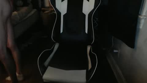 Snapshot of 1hotcouple2c chatting on 01.19.25 1hotcouple2c online show from 01.19.25