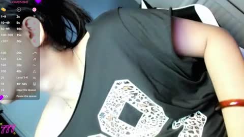 Snapshot of 1hottiegabby chatting on 06.21.26 Gabby online show from 06.21.26