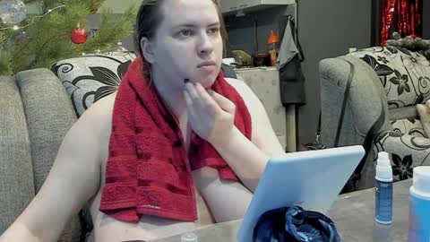 1LINDSEY1 online show from 12.21.24