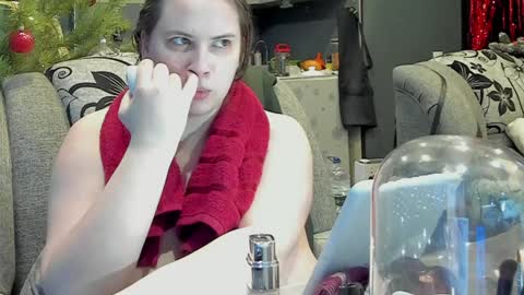 1LINDSEY1 online show from 12.31.24