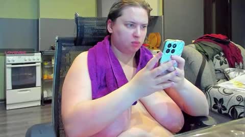 1LINDSEY1 online show from 10.05.25