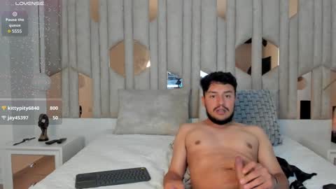 Snapshot of 1m_valery chatting on 12.26.24 Valery online show from 12.26.24