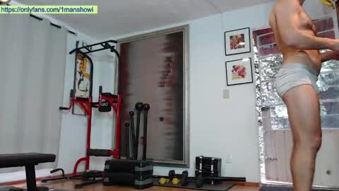 Snapshot of 1manshow11 chatting on 04.22.26 1manshow11 online show from 04.22.26
