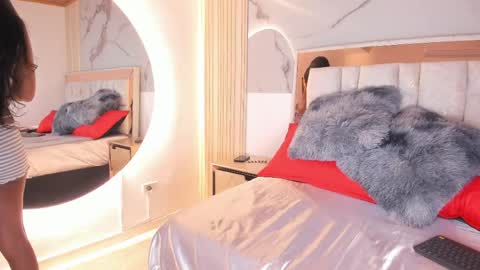 Luisa online show from 04.17.26