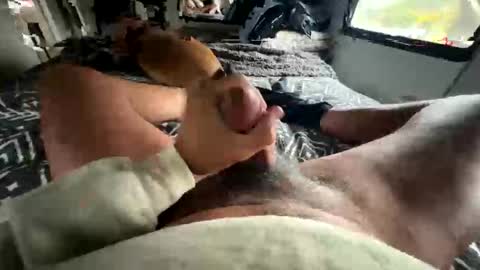 Snapshot of 1nine6nine chatting on 11.28.25 BiHungThickCock69 online show from 11.28.25