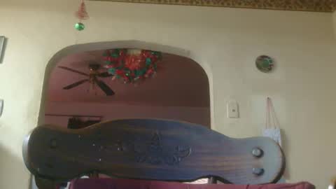 Snapshot of 1pizza_n_3beers chatting on 12.20.25 Pizza online show from 12.20.25