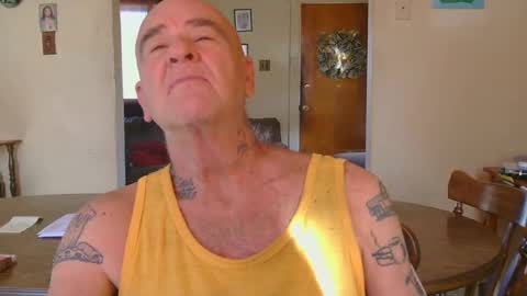 Snapshot of 1pizza_n_6beers chatting on 02.23.25 Pizza online show from 02.23.25