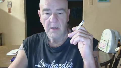 Snapshot of 1pizza_n_6beers chatting on 02.24.25 Pizza online show from 02.24.25