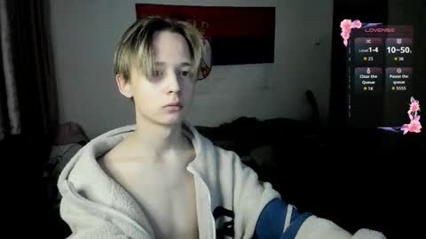 Snapshot of 1vampirella_gs chatting on 02.16.26 Milos online show from 02.16.26