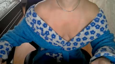 1your_hot_girls online show from 02.04.25