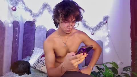 2006_tgn online show from 11.30.25