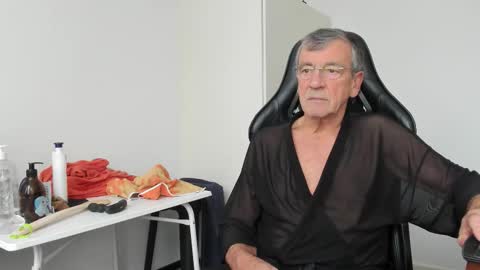 Henk online show from 12.02.25