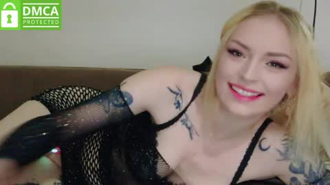 Snapshot of 20punkslut chatting on 06.05.26 20punkslut online show from 06.05.26